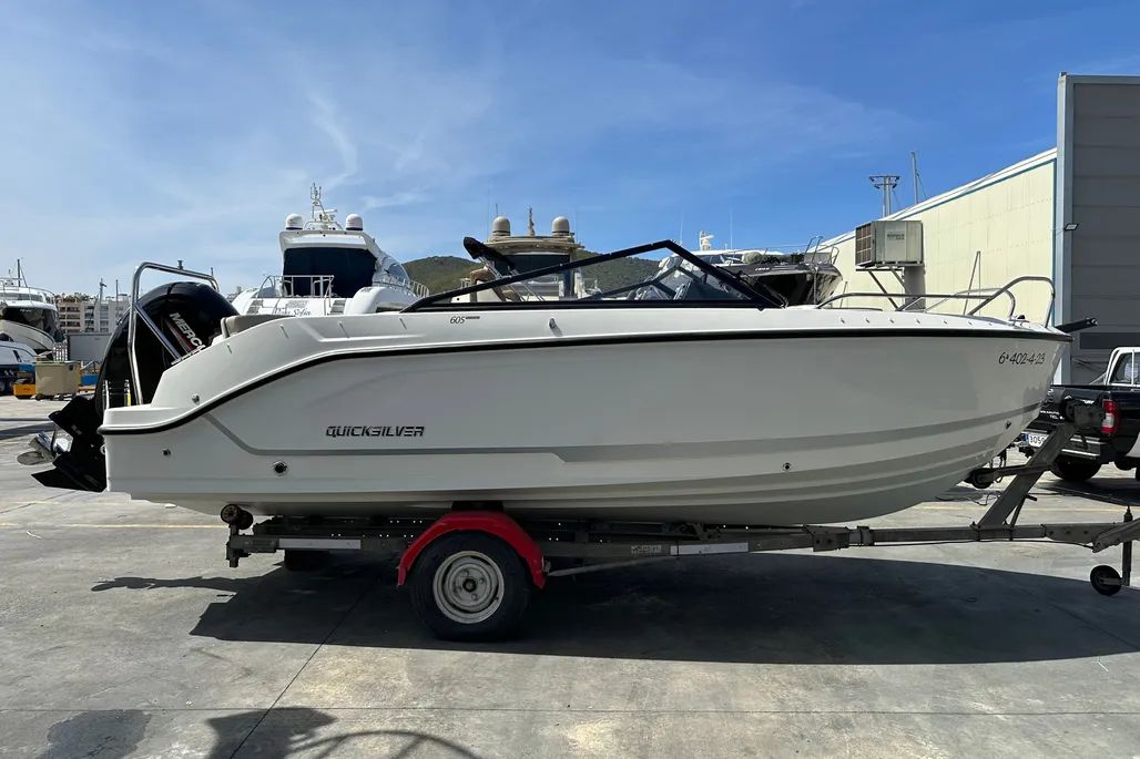 Quicksilver Activ 605 Bowrider gebraucht - Foto 1