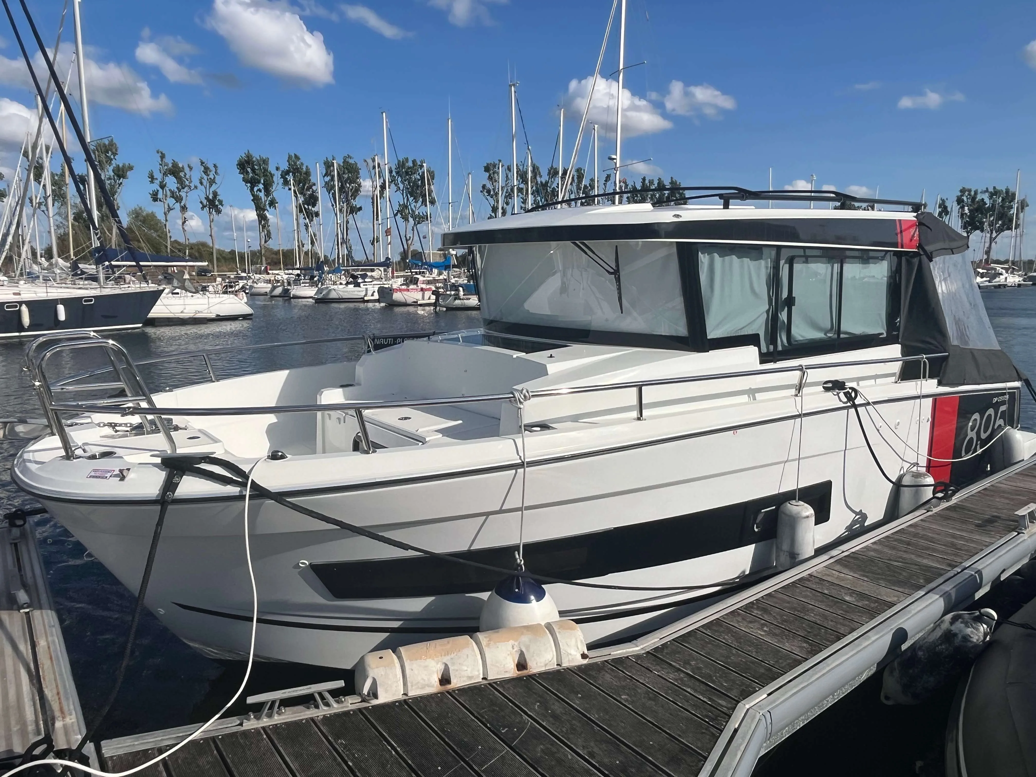 Jeanneau MERRY FISHER 895 SPORT d'occasion - photo 1