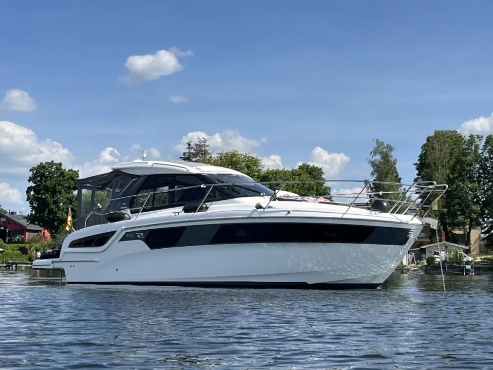 Bavaria Yachts S 33 HT used - photo 1
