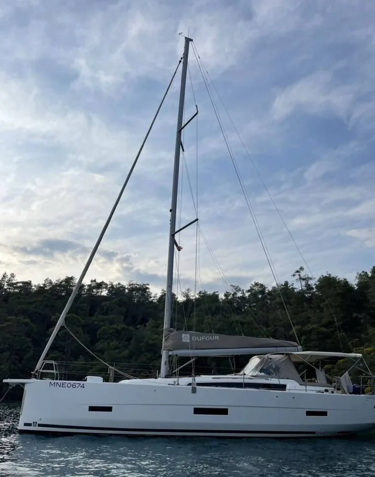 Dufour 430 used - photo 1