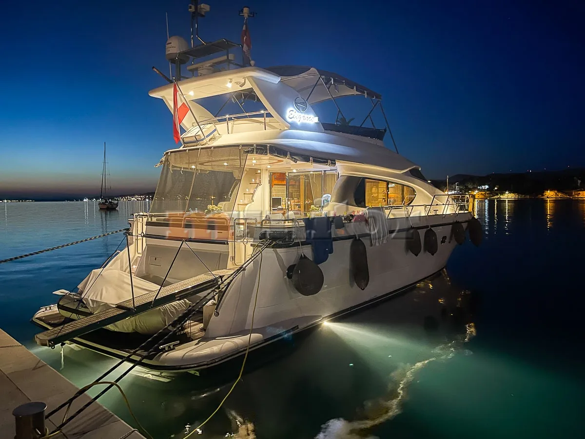 Elegance Yachts Elegance 54 Fly gebraucht - Foto 1