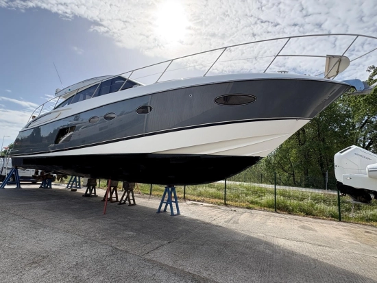 Princess Yachts V57 used - photo 1