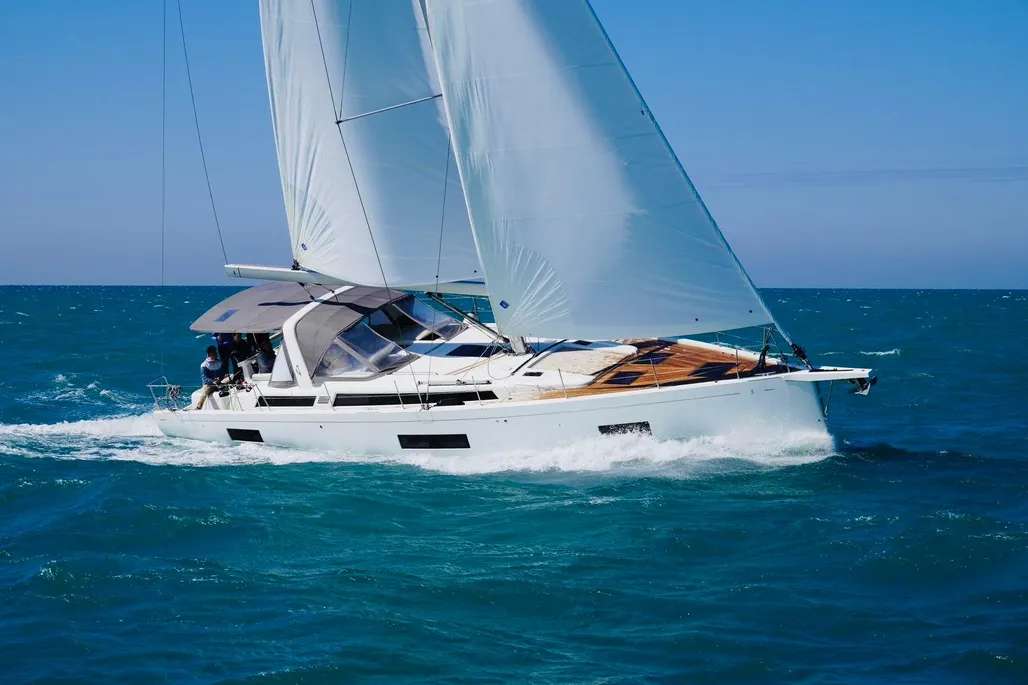 Beneteau Oceanis Yacht 54 d'occasion - photo 1