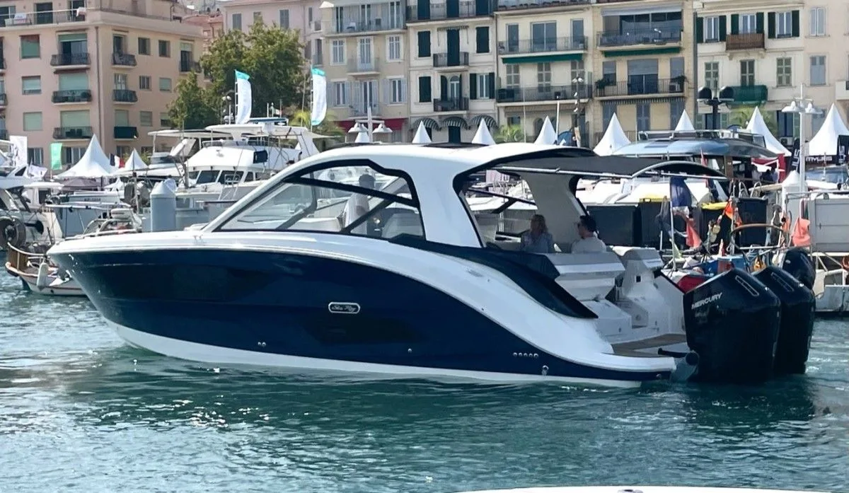 Sea Ray 370 Sundancer used - photo 1