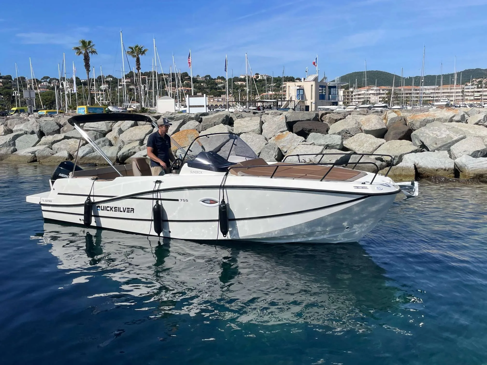 Quicksilver ACTIV 755 SUNDECK gebraucht - Foto 1
