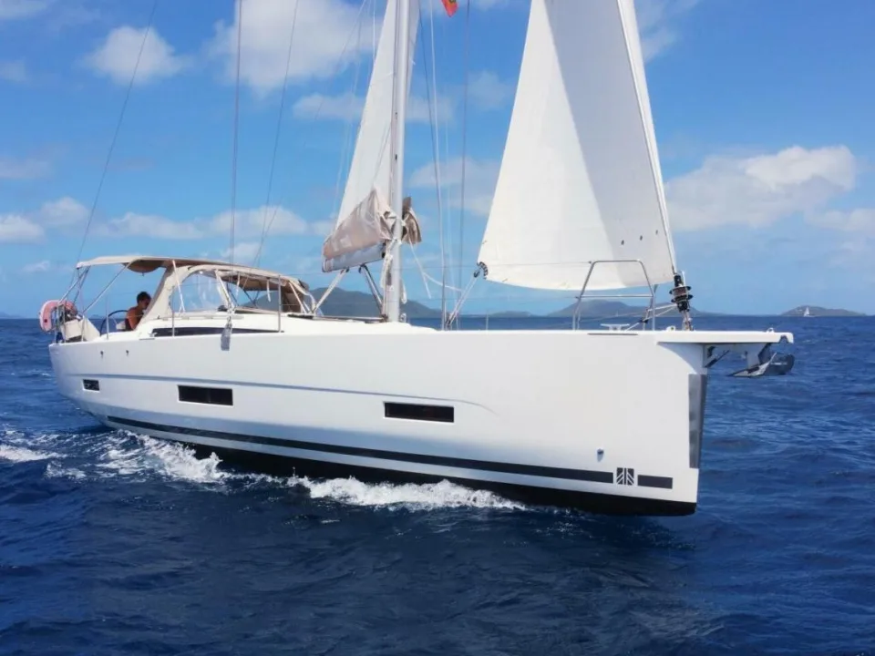 Dufour 390 Grand Large used - photo 1