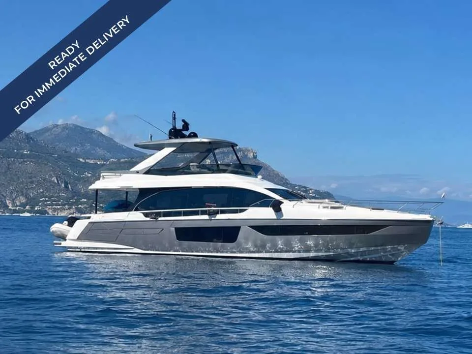 Azimut 68 FLY usato - foto 1
