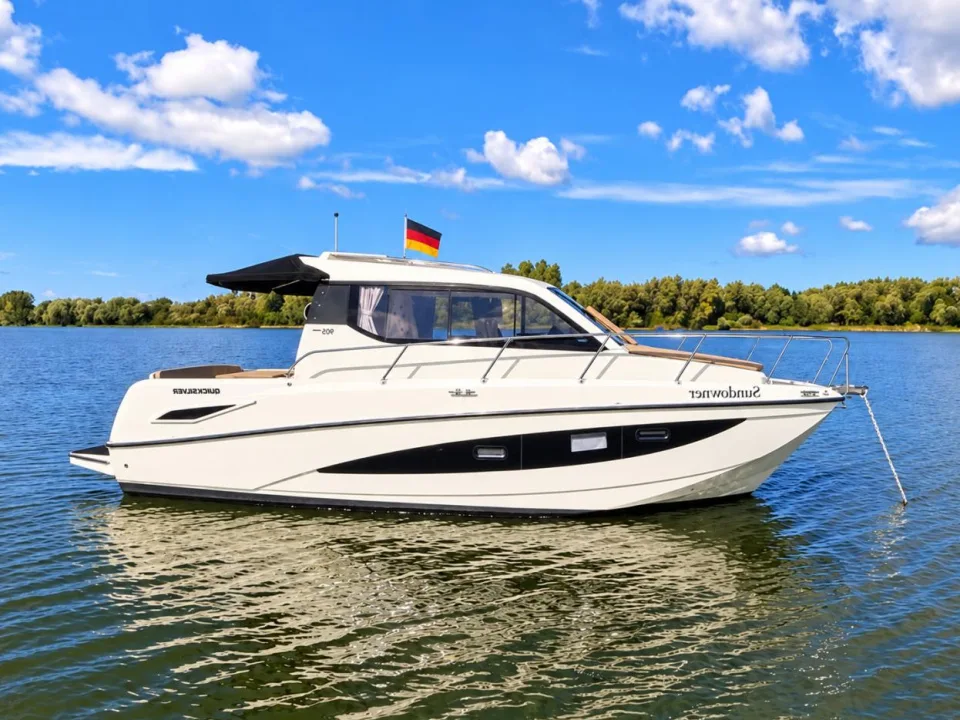 Quicksilver Active 905 Weekend used - photo 1