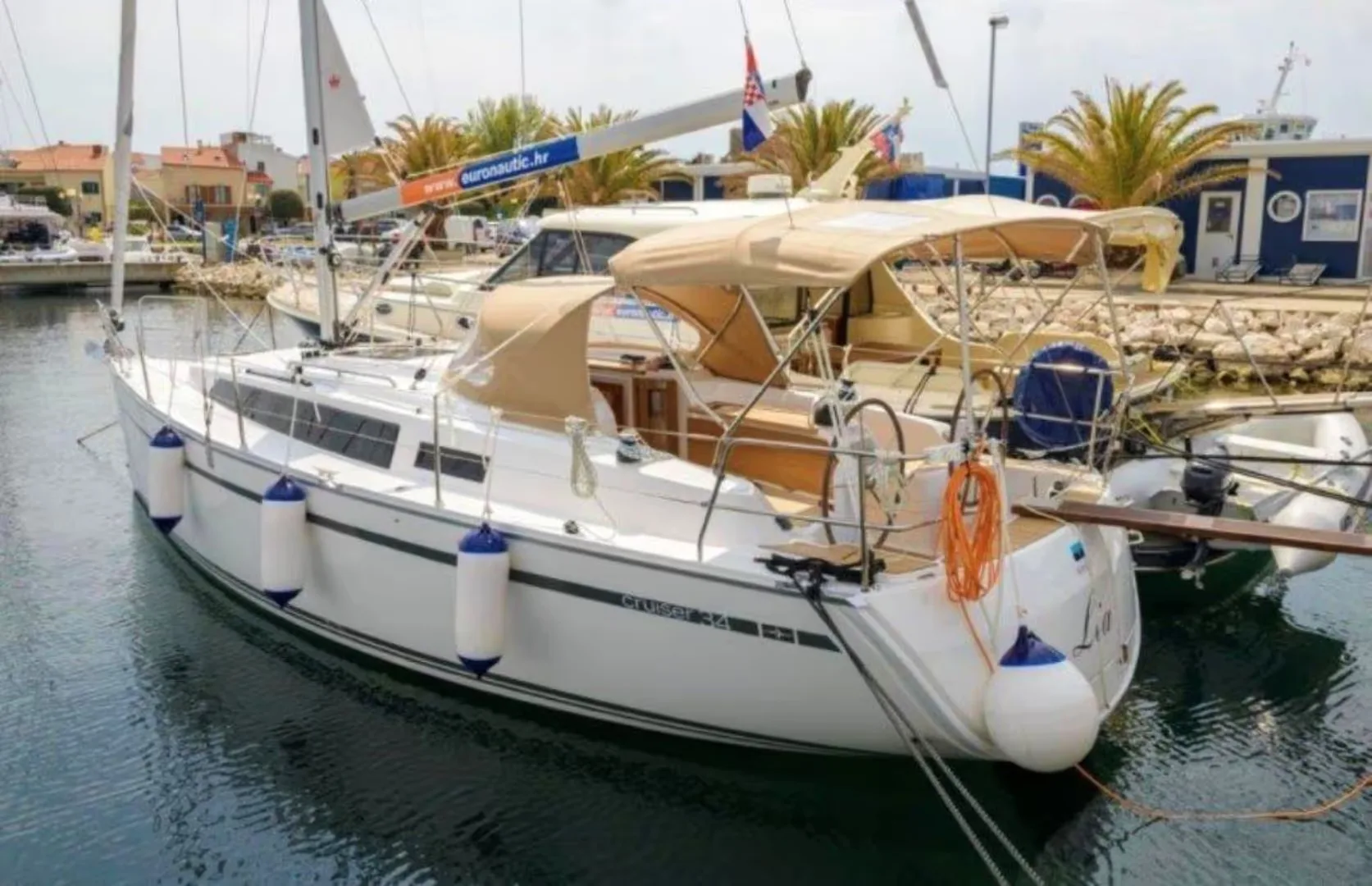 Bavaria Yachts 34 CRUISER used - photo 1