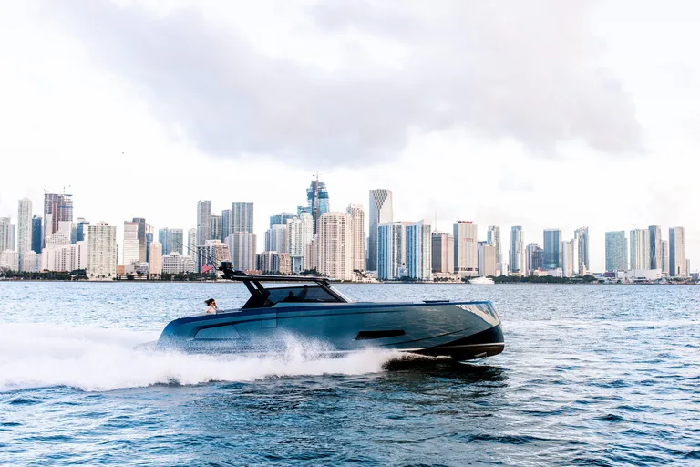 Vanquish Yachts VQ45