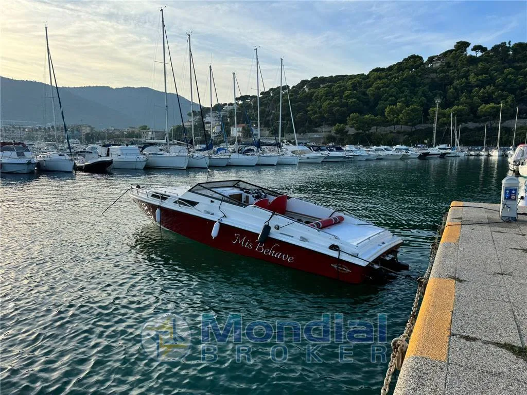 Magnum Marine 27 Sport Sedan used - photo 1