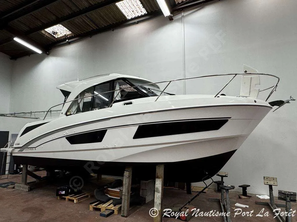 Beneteau ANTARES 9 usato - foto 1