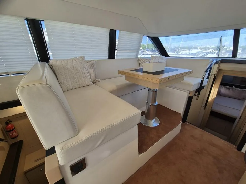 Prestige 420 used - photo 1