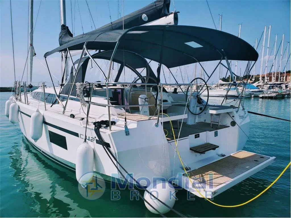 Bavaria Yachts C42 used - photo 1