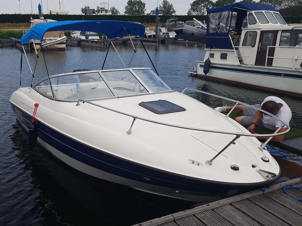 Bayliner 212 Cuddy used - photo 1