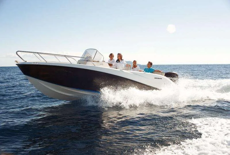 Quicksilver ACTIV 675 SUNDECK used - photo 1