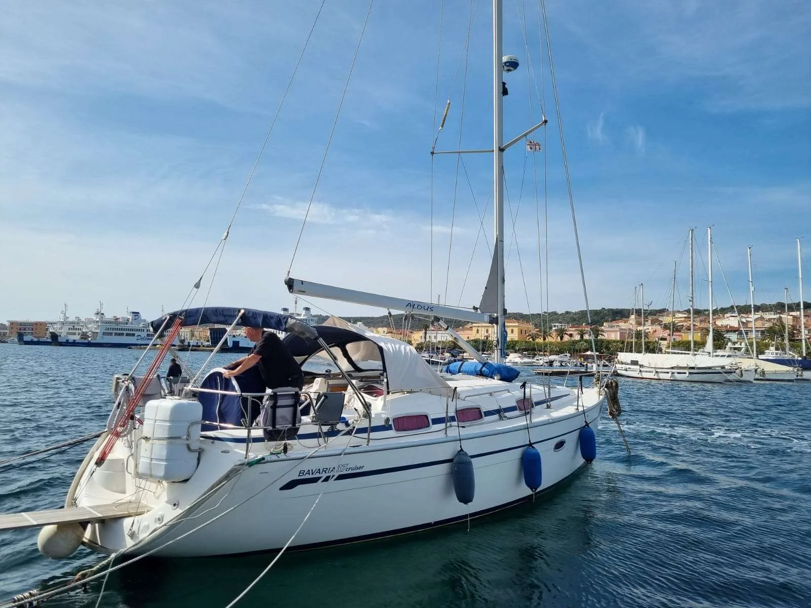 Bavaria Yachts 37 CRUISER used - photo 1