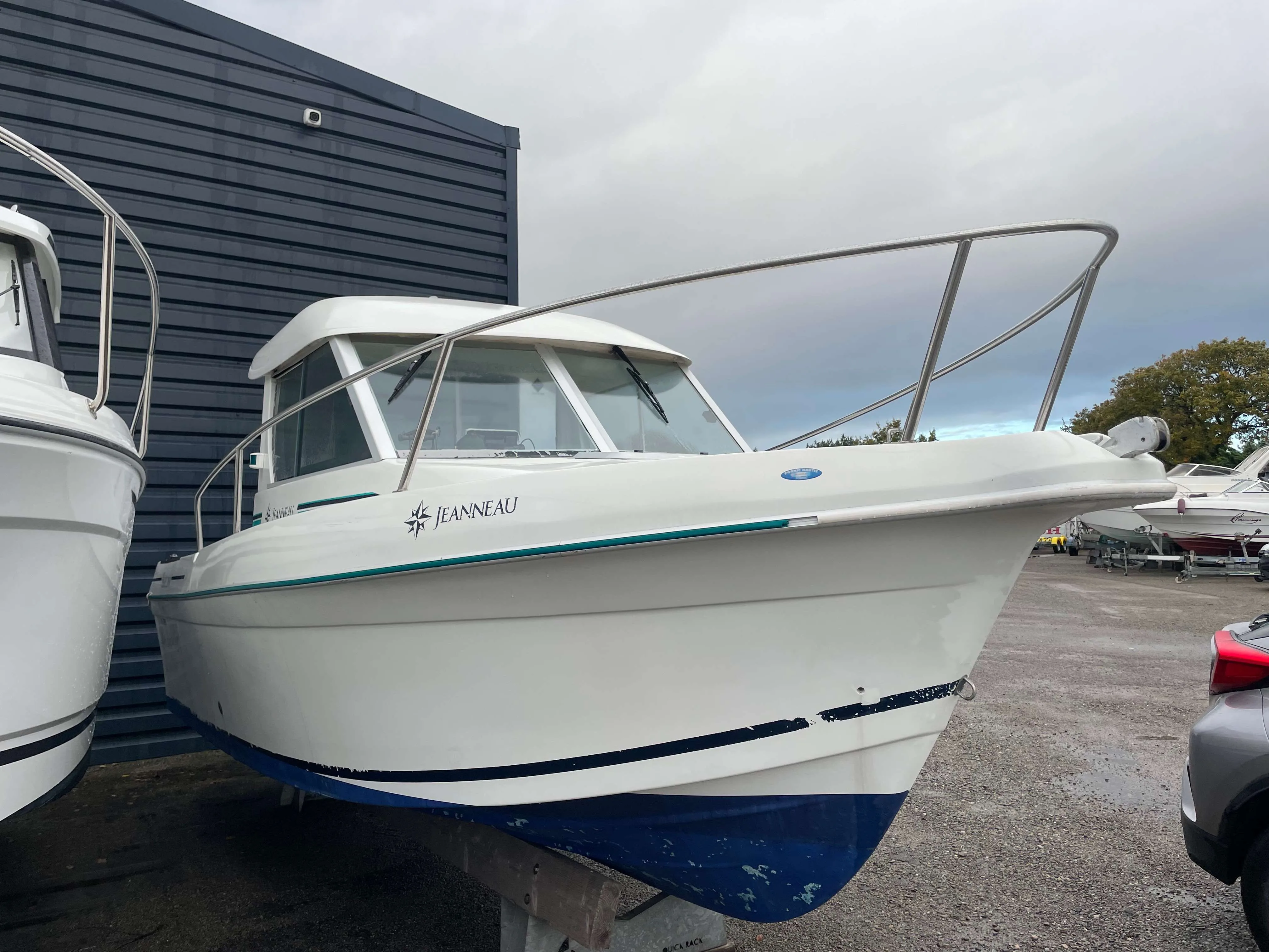 Jeanneau MERRY FISHER 610 HB used - photo 1