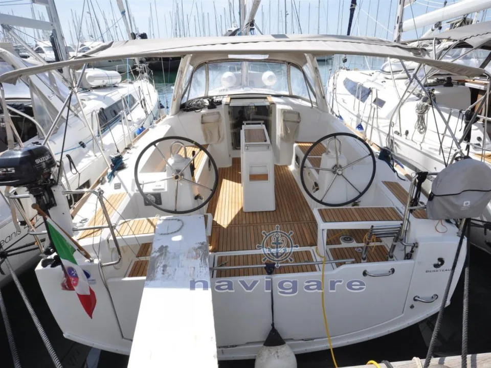 Beneteau OCEANIS 38.1 d'occasion - photo 1 Beneteau OCEANIS 38.1 d'occasion - photo 1