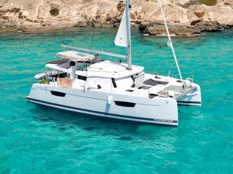 Fountaine Pajot Astrea 42 used - photo 1