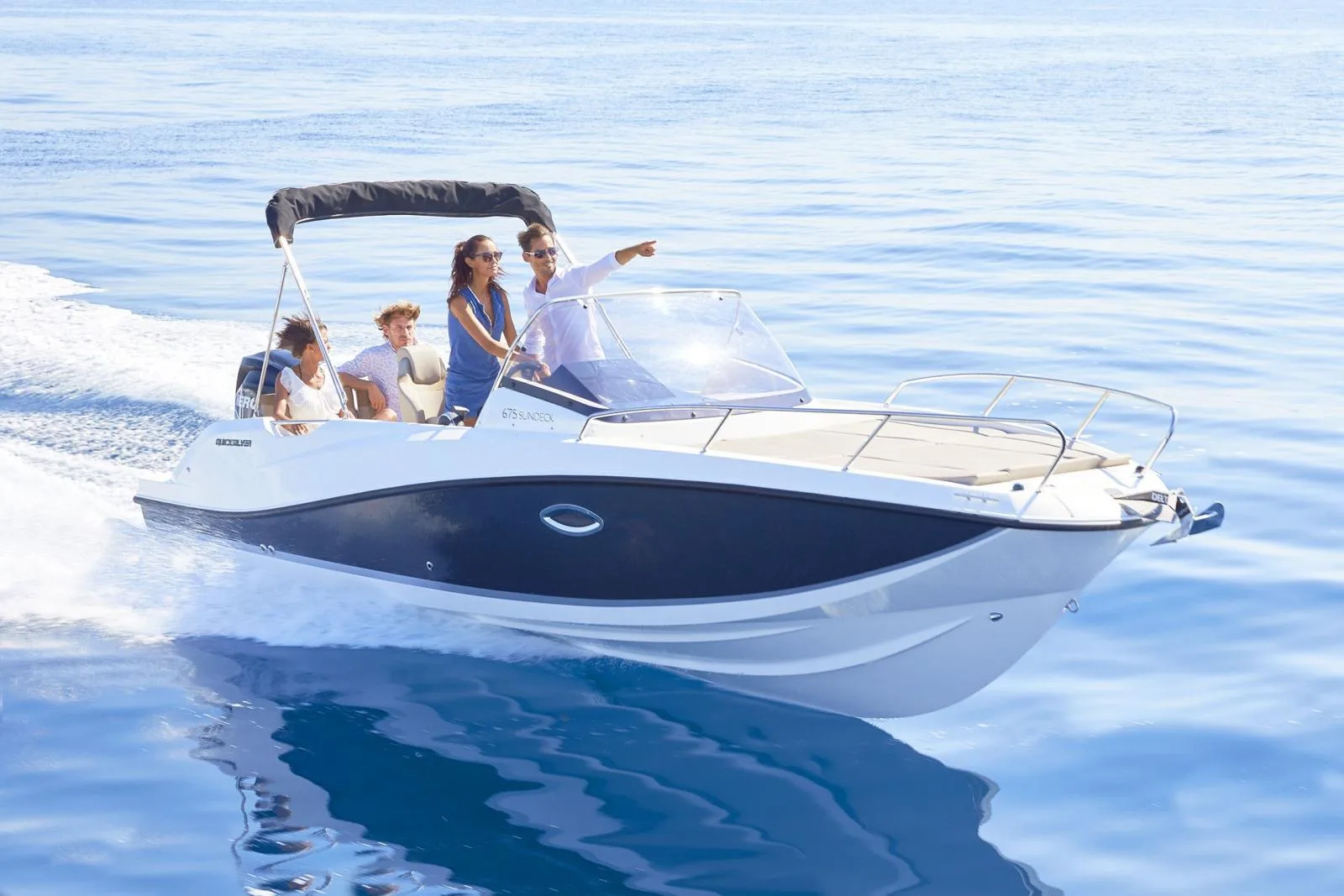 Quicksilver Activ 675 sundeck d'occasion - photo 1