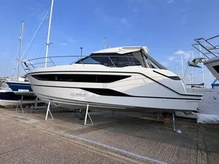 Bavaria Yachts SR 35 HT used - photo 1