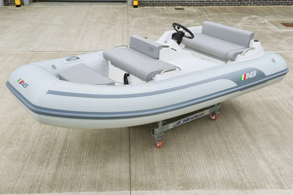 AB Inflatables ABJET 330 used - photo 1