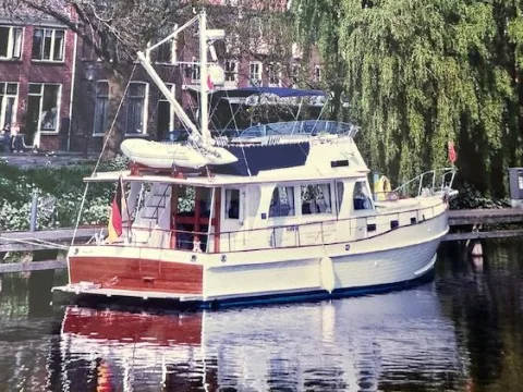 Grand Banks 42 Europa - Erstklassiger Pflegezustand! usato - foto 1