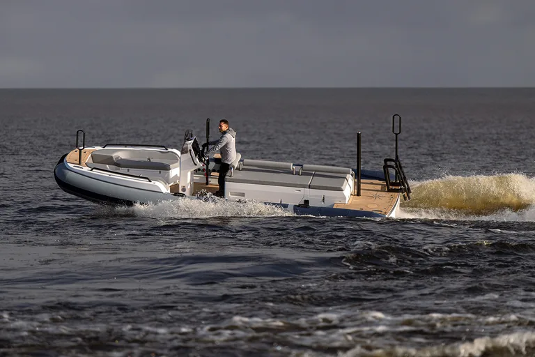 Xtenders 7.0m Beachlander