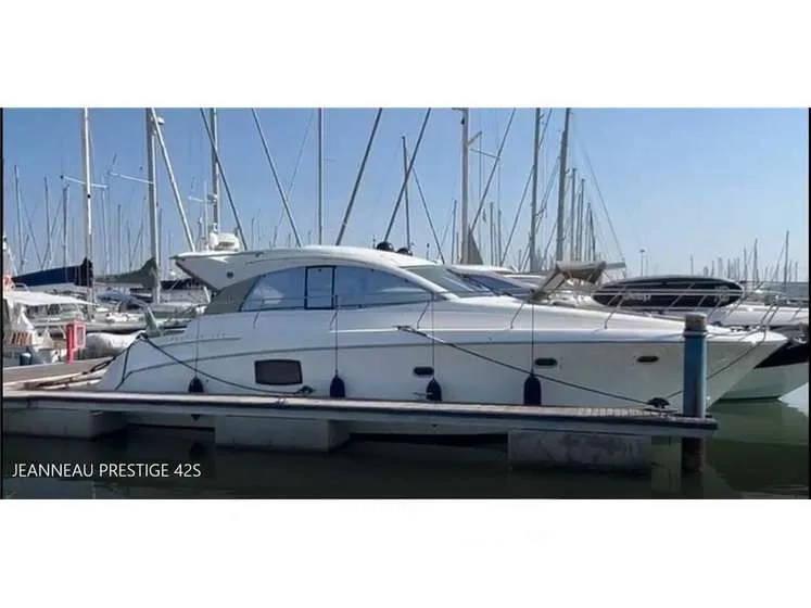 Prestige 42 S gebraucht - Foto 1