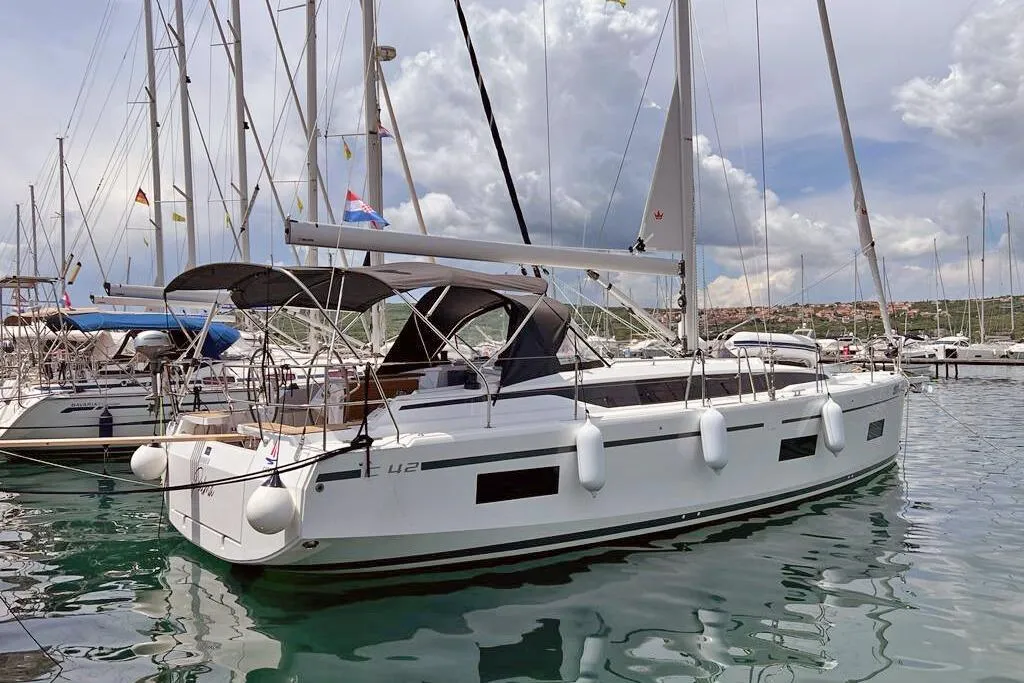 Bavaria Yachts C42 usato - foto 1
