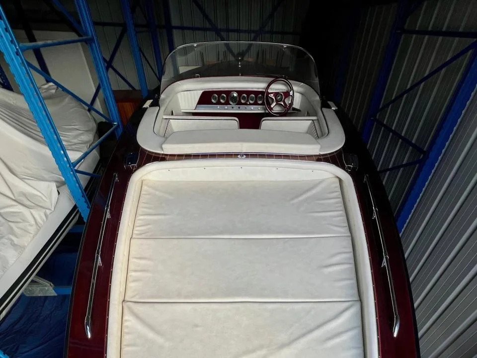 Boesch 580 RUNABOUT d'occasion - photo 1