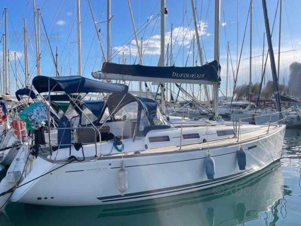Dufour 325 used - photo 1