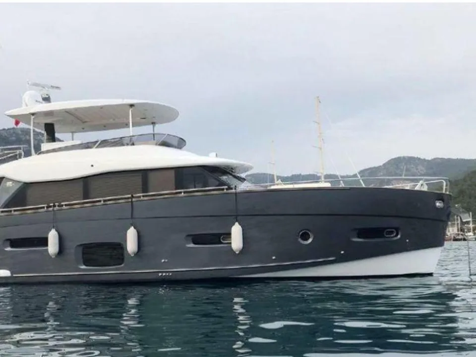 Azimut Magellano 66 gebraucht - Foto 1