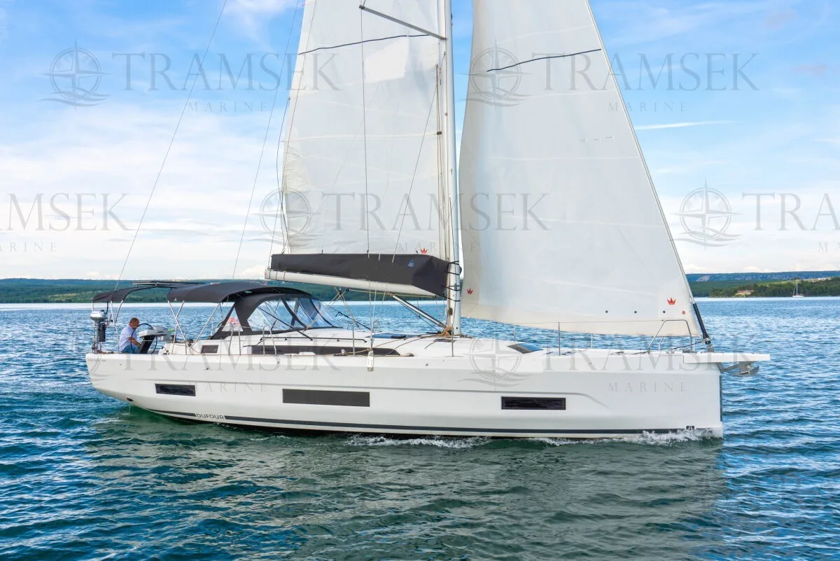 Dufour 470 used - photo 1