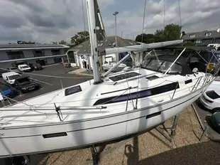 Bavaria Yachts 37 Cruiser used - photo 1