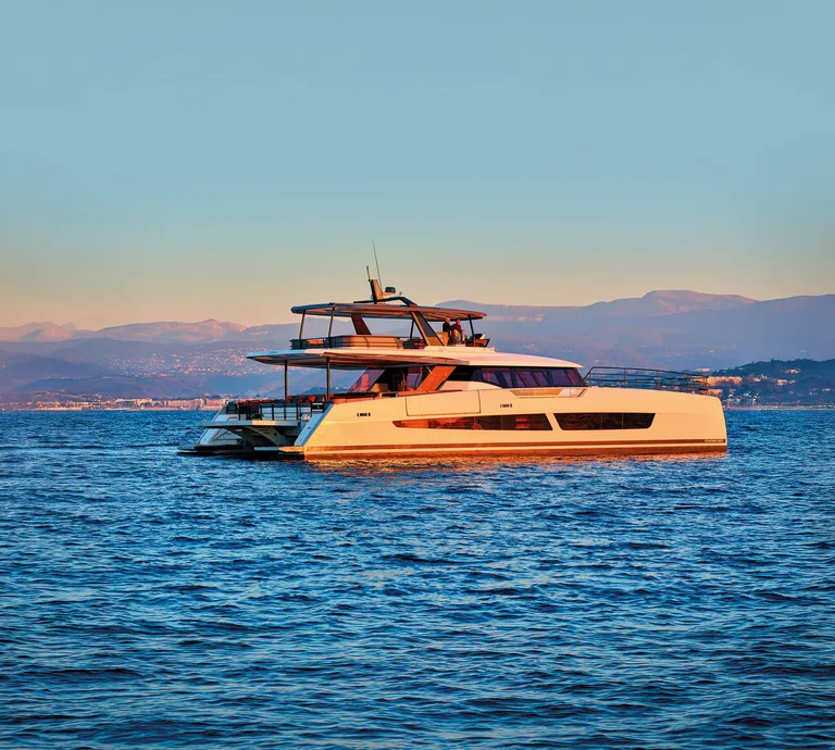 Fountaine Pajot Power 80