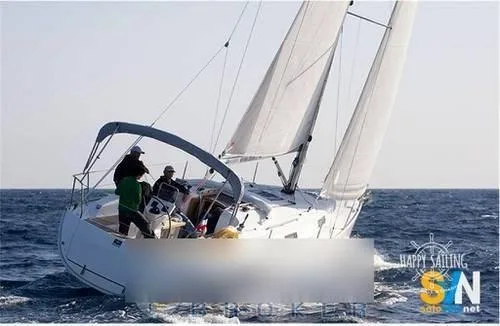 Bavaria Yachts 32 cruiser natante used - photo 1