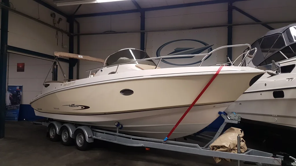 Mano Marine 25.09 EFB Superdikke Consoleboot! usato - foto 1