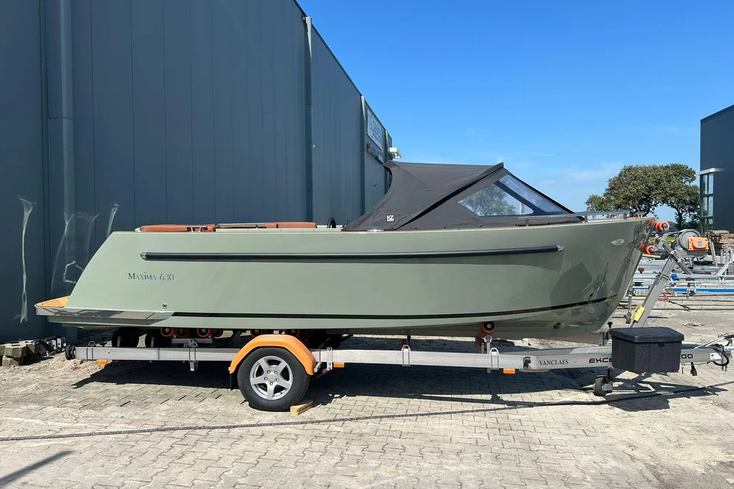 Maxima 630 Tender usato - foto 1