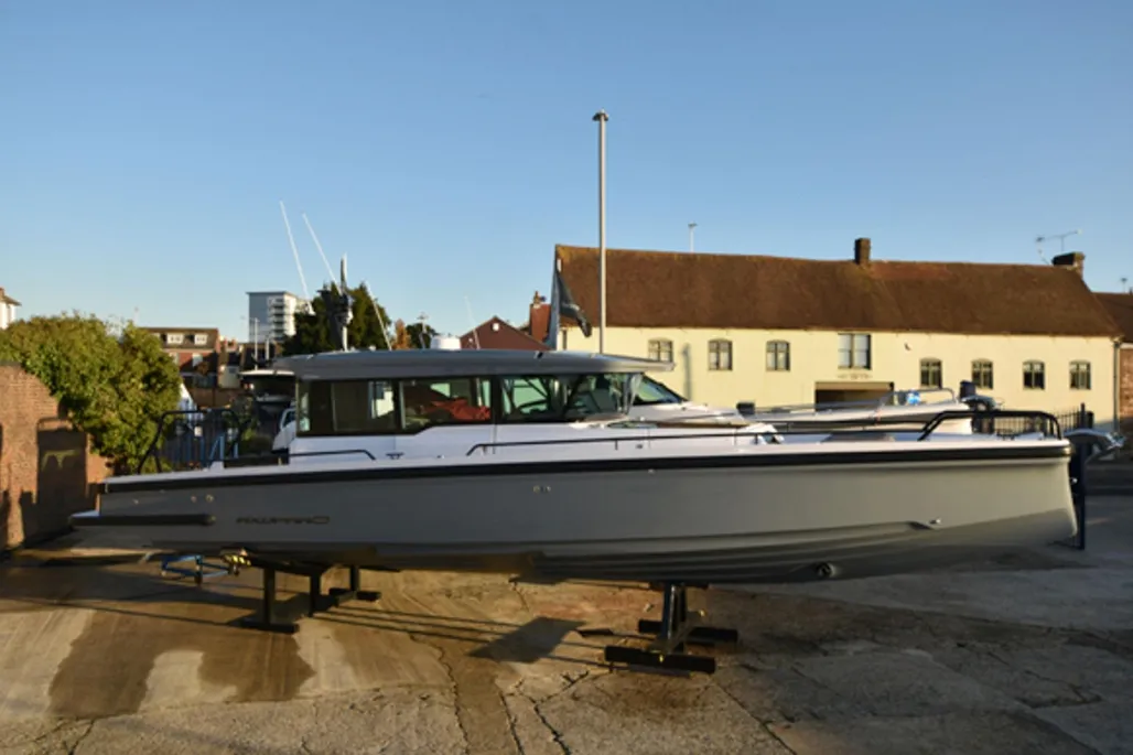 Axopar 37 XC Cross Cabin gebraucht - Foto 1