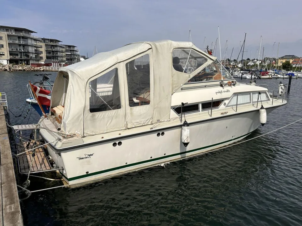 Coronet 32 Oceanfarer used - photo 1