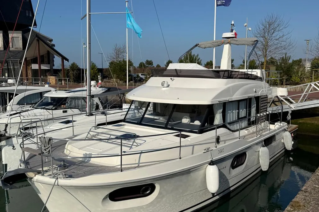 Beneteau Swift Trawler 41 Fly d'occasion - photo 1