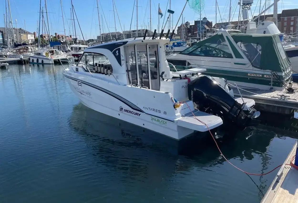 Beneteau Antares 8 fishing d'occasion - photo 1