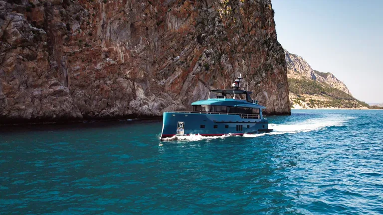 Bering Yachts Bering 78