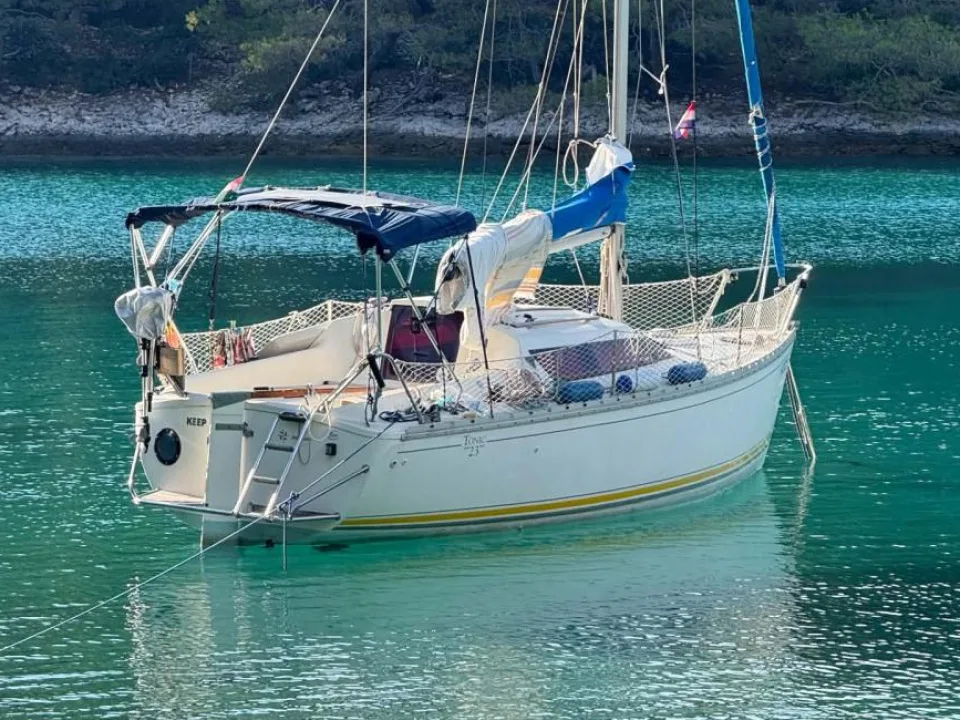Jeanneau Tonic 23 usato - foto 1