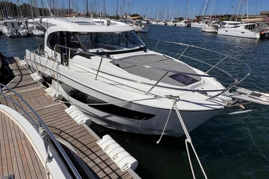 Beneteau Antares 11 OB d'occasion - photo 1