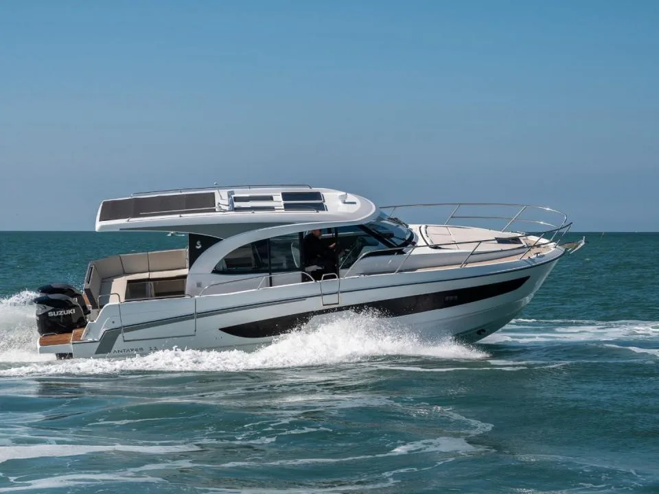 Beneteau ANTARES 11 COUPE gebraucht - Foto 1