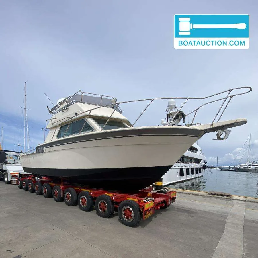 Hatteras 32 SPORT used - photo 1