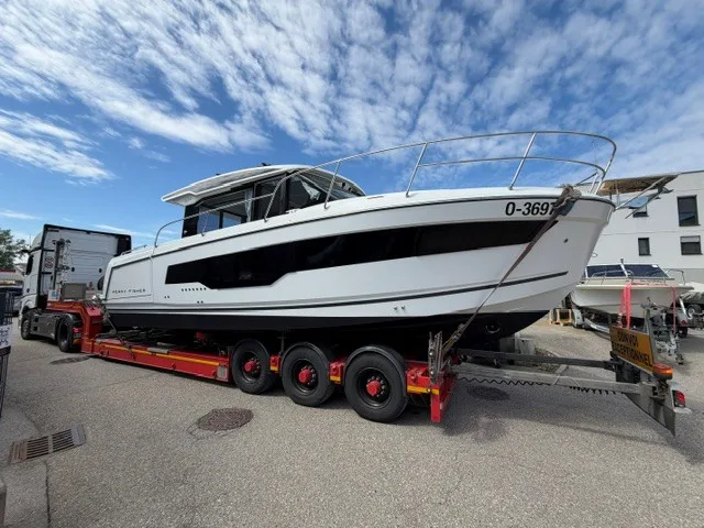 Jeanneau Merry Fisher 1095 Coupe s2 used - photo 1